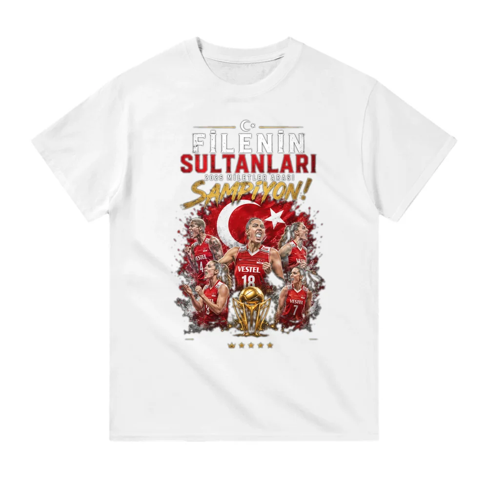 Beyaz tişört üzerine baskılı Filenin Sultanları 2026 şampiyonluk tasarımı — gerçek ürün mockup'ı